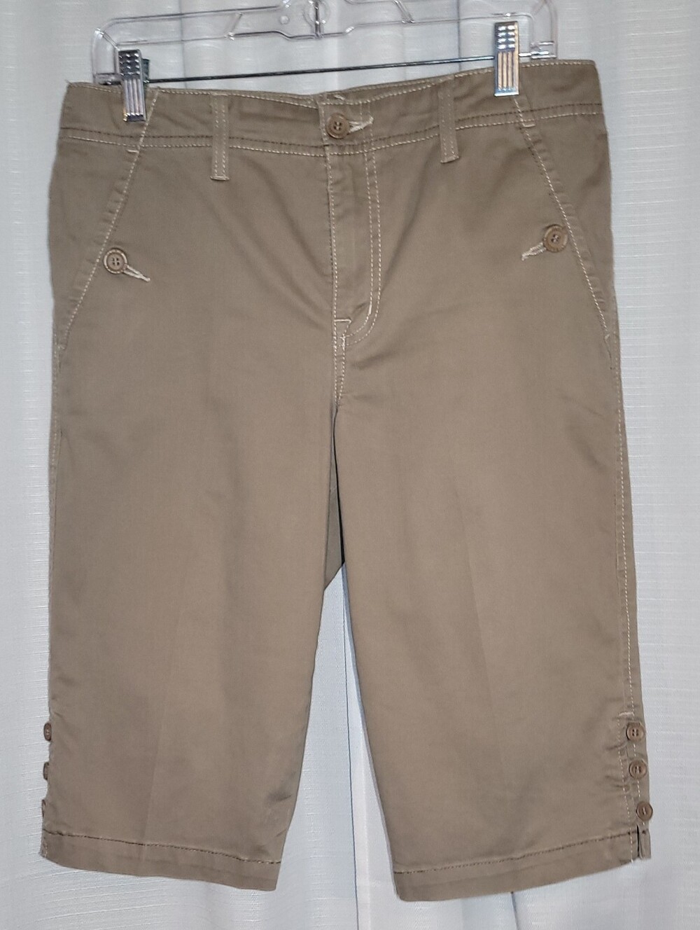 Gloria Vanderbilt Khaki Bermuda Shorts sz 10